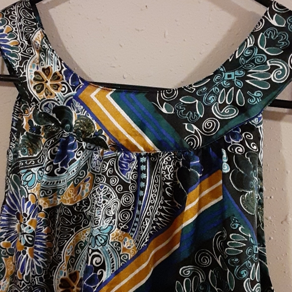 Top - Picture 4 of 4